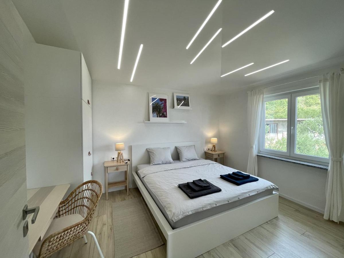 Lambda Holiday Apartments Jesenice (Split-Dalmatia) Exterior foto