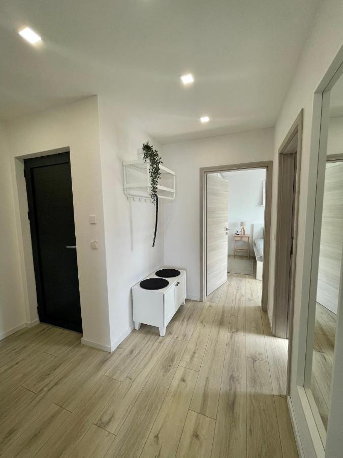 Lambda Holiday Apartments Jesenice (Split-Dalmatia) Exterior foto