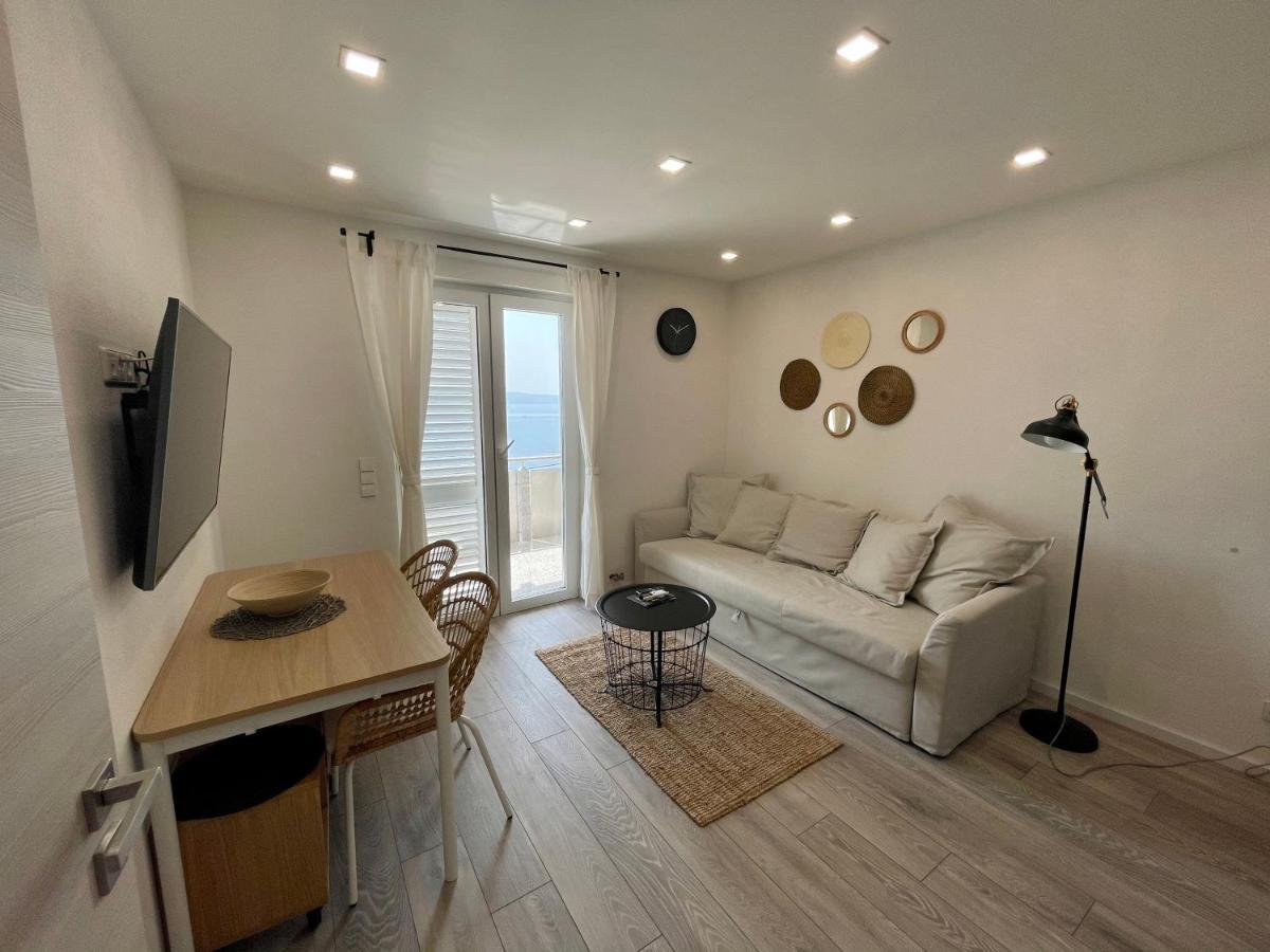 Lambda Holiday Apartments Jesenice (Split-Dalmatia) Exterior foto